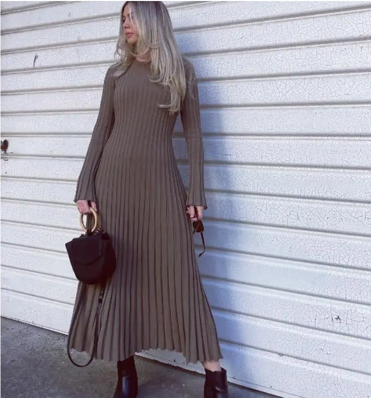 Ribbed Knit Maxi Dress: Elegant Autumn Style (Modest style dress)