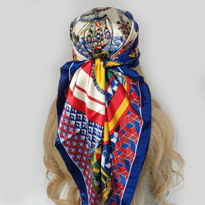 Square silk-type scarves of 90x90 centimeters. Printed with beautiful designs